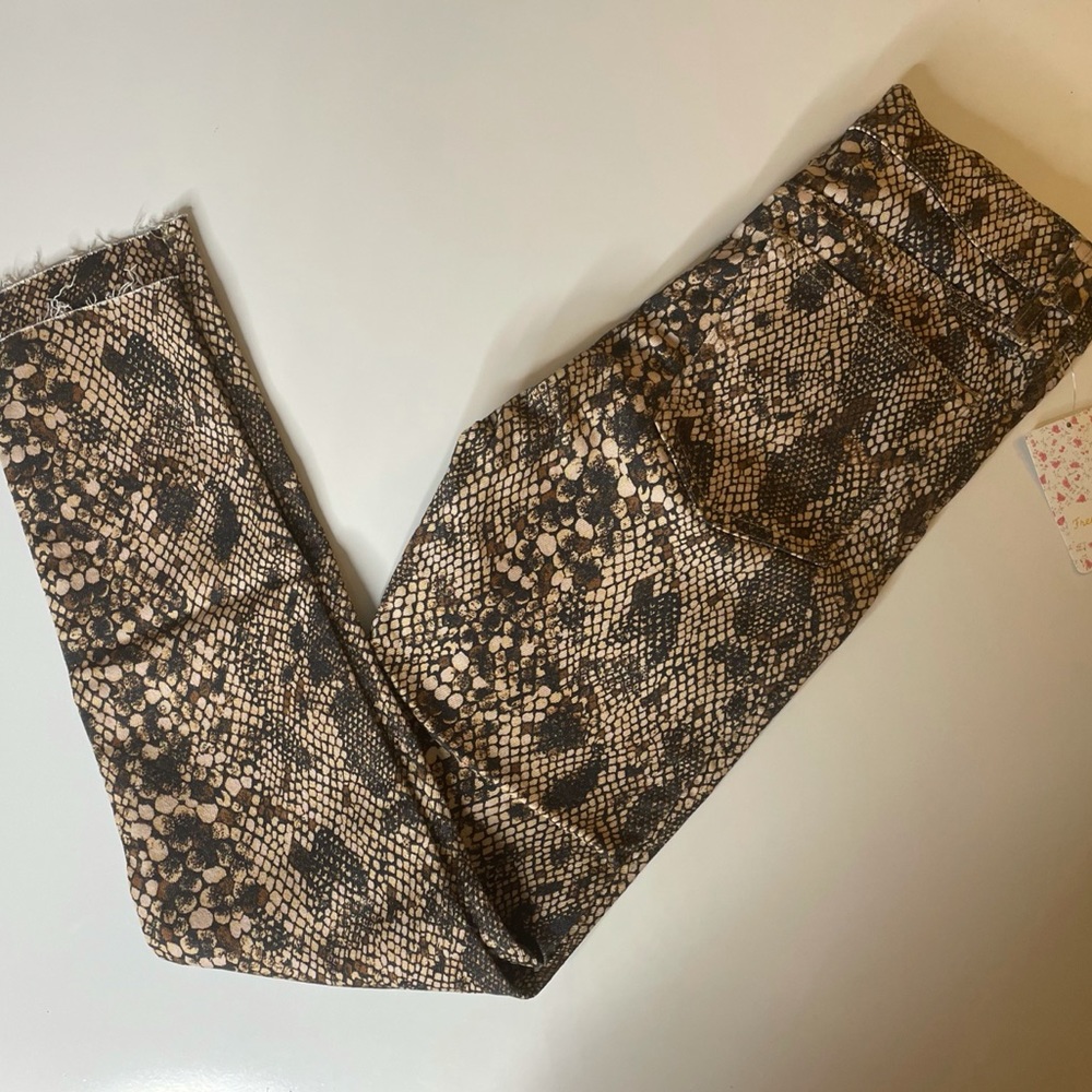 Free People women's Jeggings size 26 high waisted